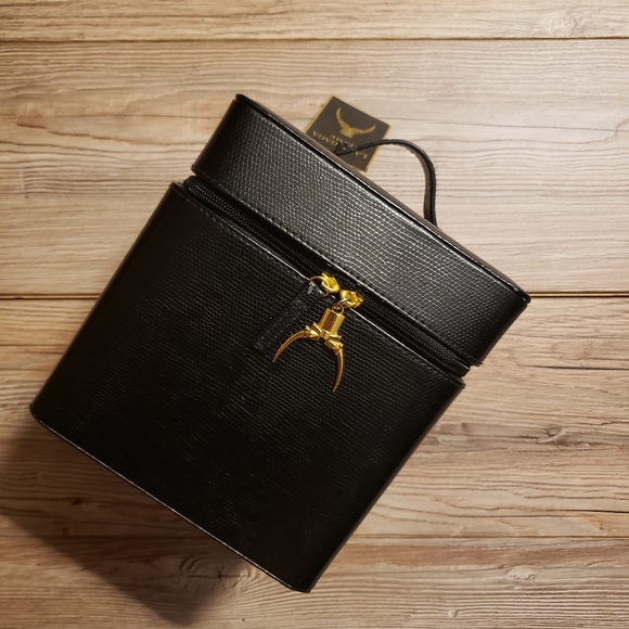 LADY GAGA Fame Vanity Case +🎁 - Picture 2 of 6